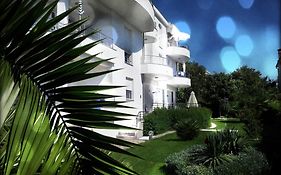 Luxury Apartments Zana
